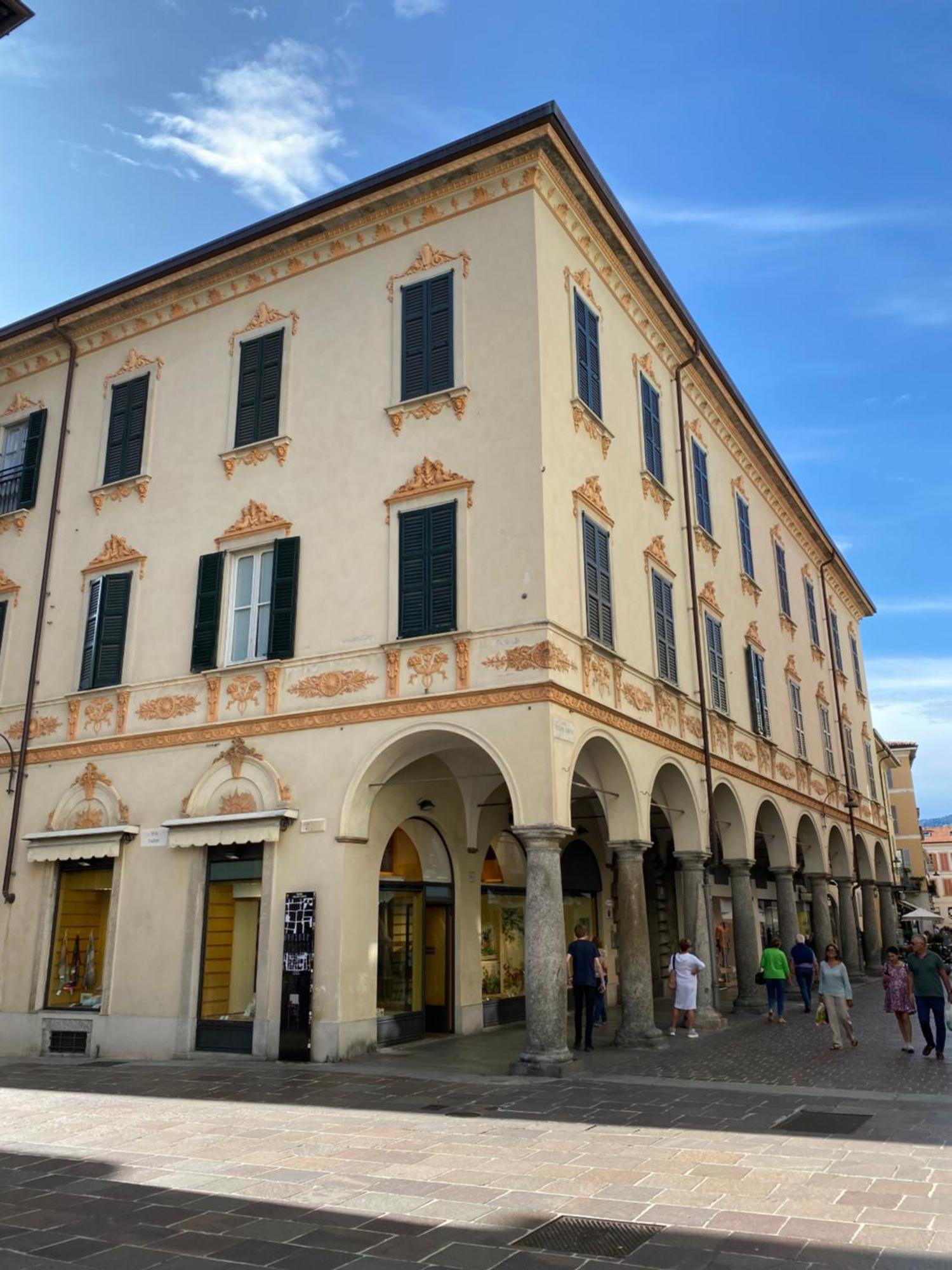 Porta Torre Como Apartment - By Relais Di Giada Екстер'єр фото