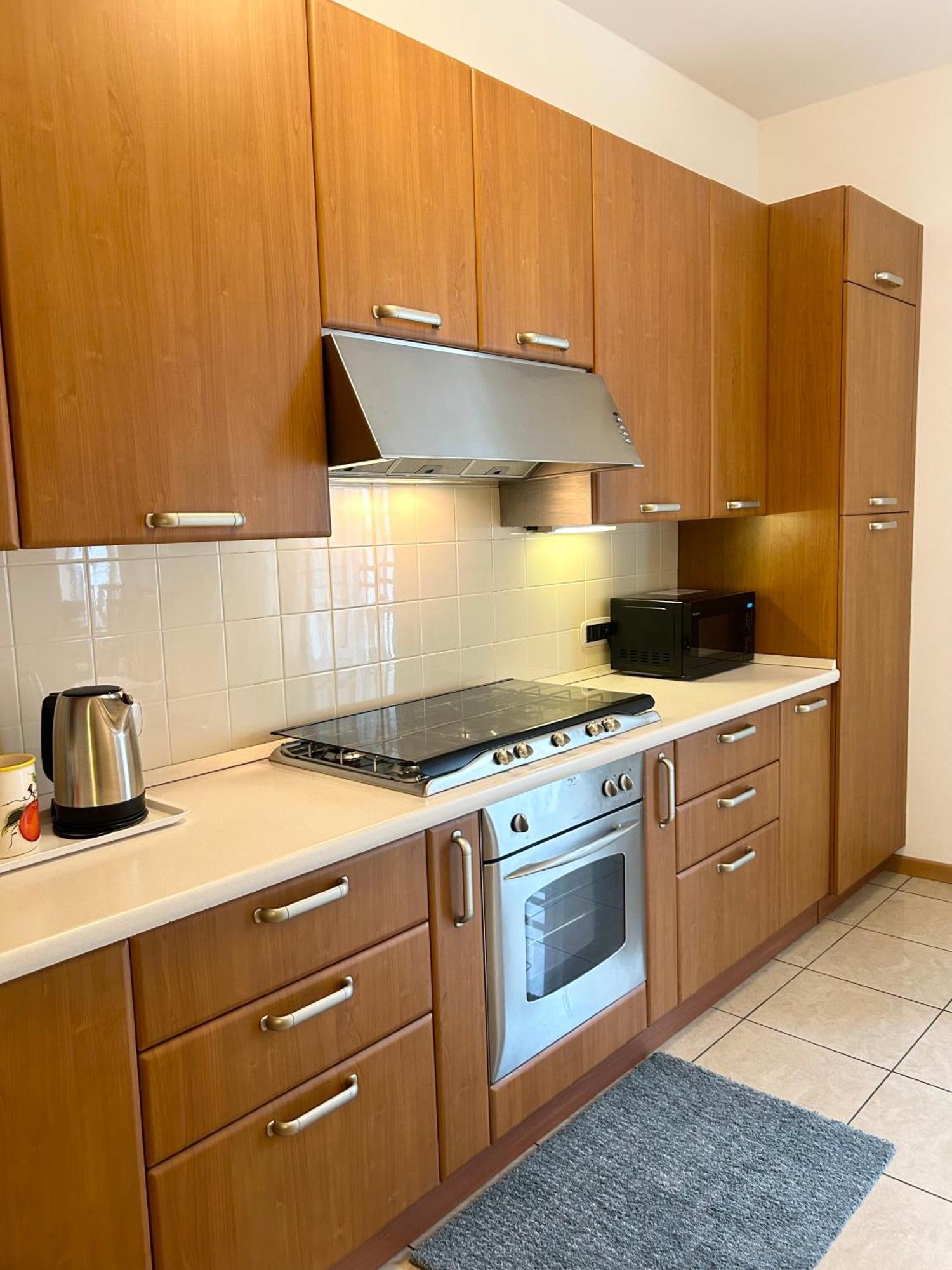 Porta Torre Como Apartment - By Relais Di Giada Екстер'єр фото