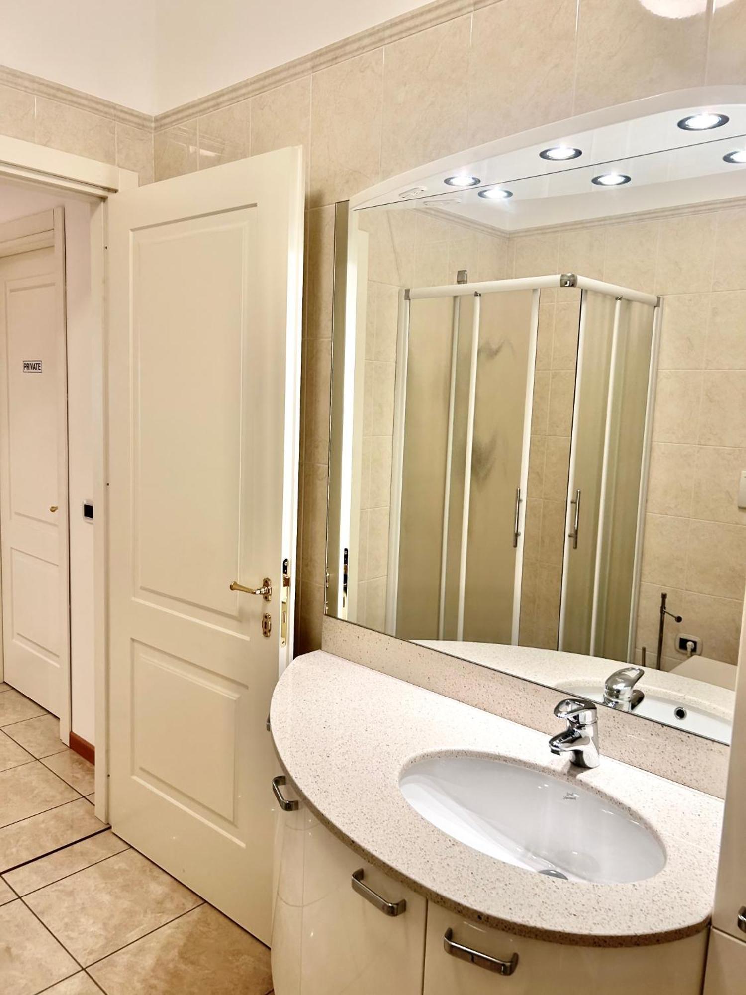 Porta Torre Como Apartment - By Relais Di Giada Екстер'єр фото